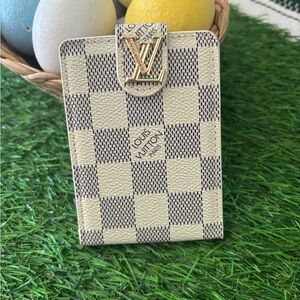 Cream Checkered Card Holder